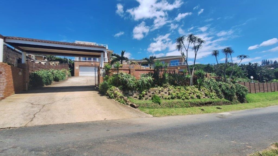 6 Bedroom Property for Sale in Mtwalume KwaZulu-Natal