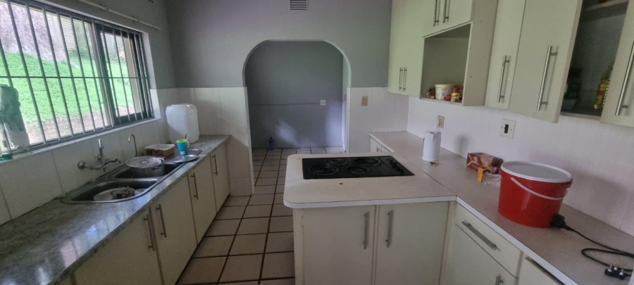 3 Bedroom Property for Sale in Umtentweni KwaZulu-Natal