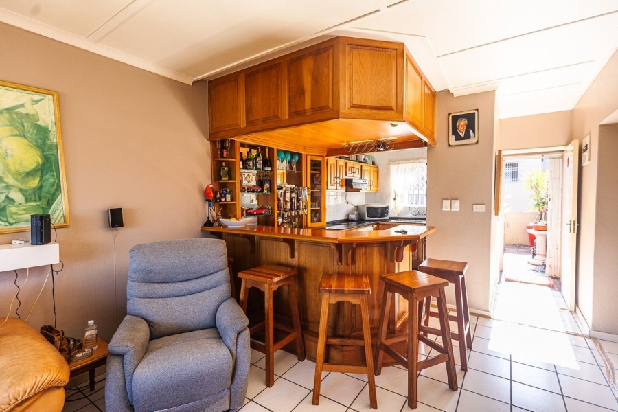 2 Bedroom Property for Sale in St Michaels On Sea KwaZulu-Natal