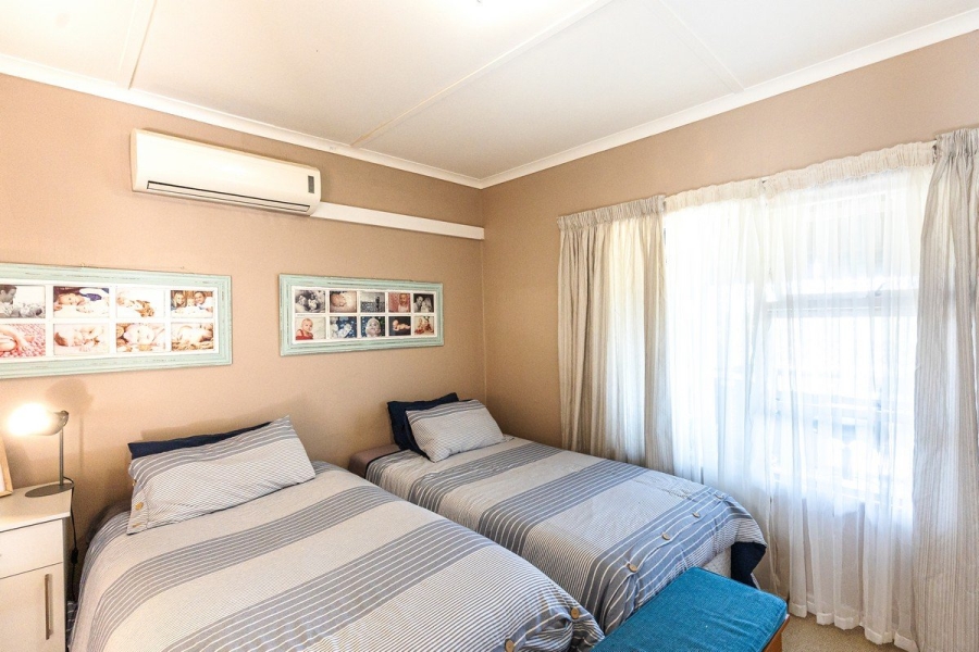 2 Bedroom Property for Sale in St Michaels On Sea KwaZulu-Natal