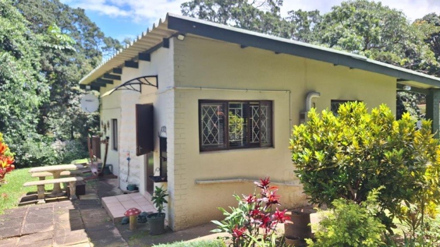 2 Bedroom Property for Sale in Anerley KwaZulu-Natal