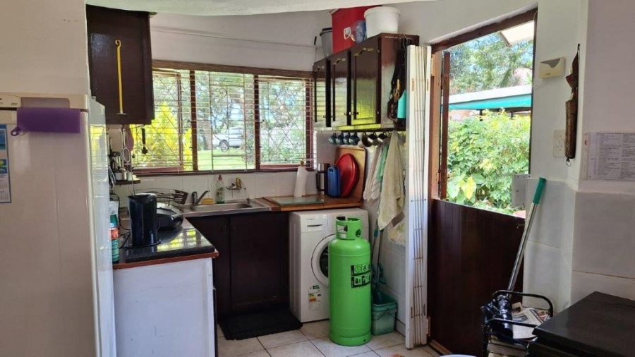 2 Bedroom Property for Sale in Anerley KwaZulu-Natal