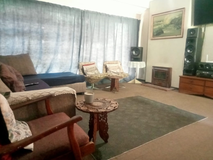 4 Bedroom Property for Sale in Schuinshoogte KwaZulu-Natal