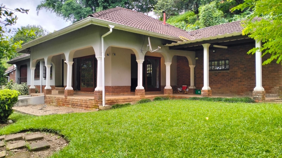 4 Bedroom Property for Sale in Prestbury KwaZulu-Natal