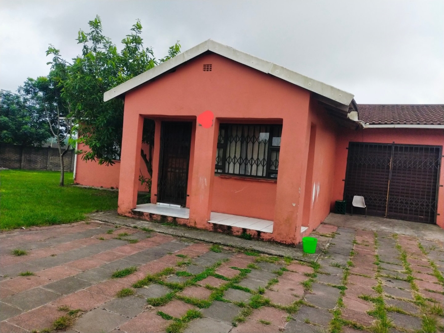 3 Bedroom Property for Sale in Esikhawini KwaZulu-Natal