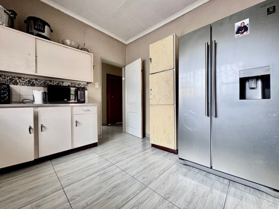 3 Bedroom Property for Sale in Amajuba Park KwaZulu-Natal