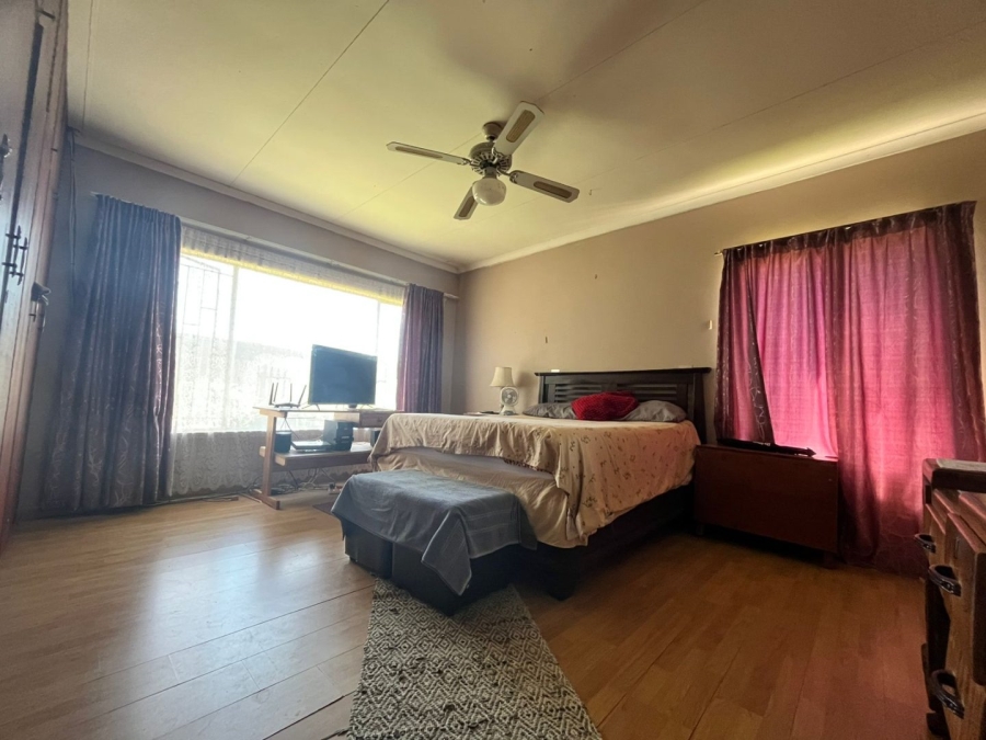 4 Bedroom Property for Sale in Pioneer Park KwaZulu-Natal