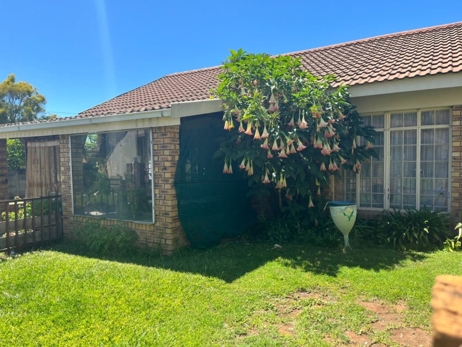 4 Bedroom Property for Sale in Pioneer Park KwaZulu-Natal