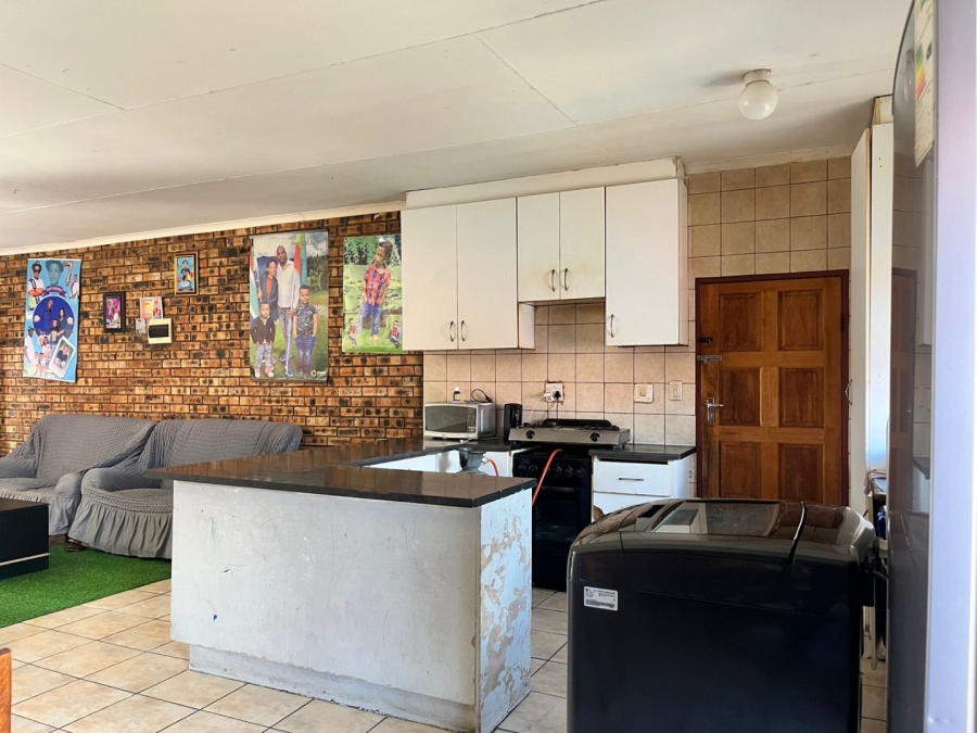 3 Bedroom Property for Sale in Amajuba Park KwaZulu-Natal