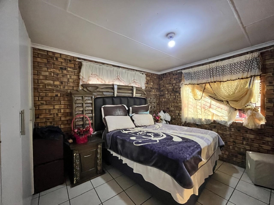 3 Bedroom Property for Sale in Amajuba Park KwaZulu-Natal