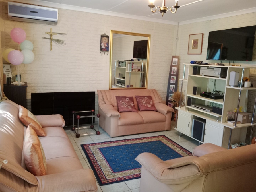 5 Bedroom Property for Sale in Belfort Estate KwaZulu-Natal