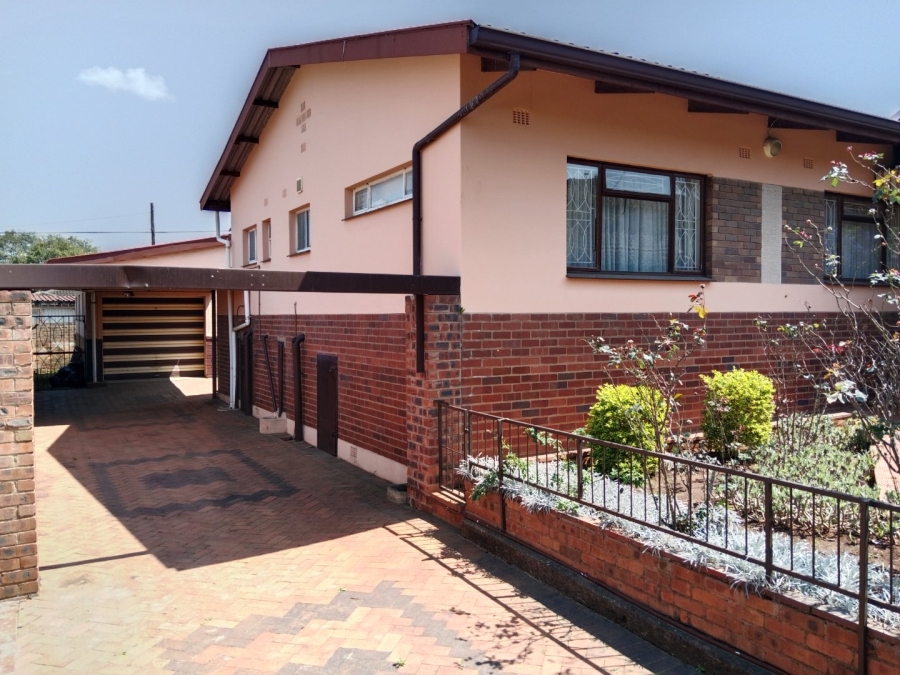 3 Bedroom Property for Sale in Newholme KwaZulu-Natal