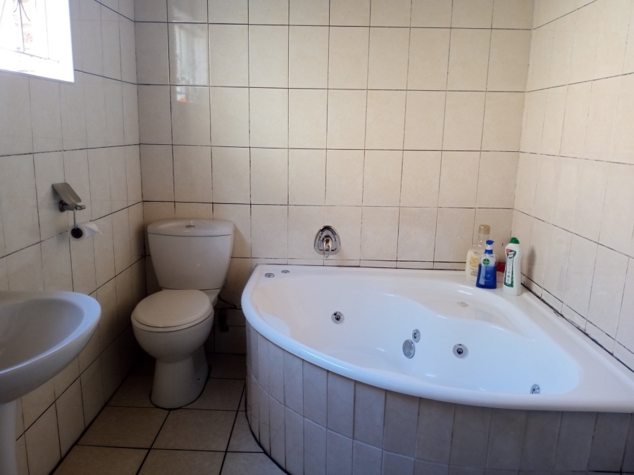 3 Bedroom Property for Sale in Raisethorpe KwaZulu-Natal