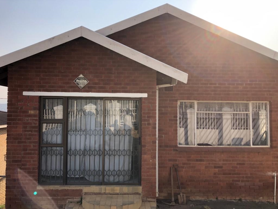 4 Bedroom Property for Sale in Raisethorpe KwaZulu-Natal