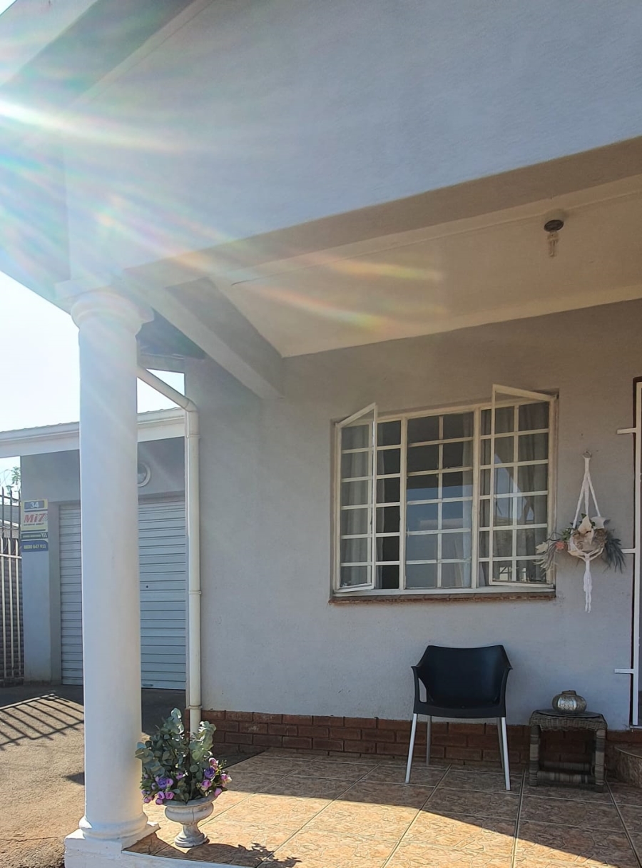 3 Bedroom Property for Sale in Raisethorpe KwaZulu-Natal