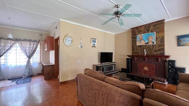 3 Bedroom Property for Sale in Uvongo KwaZulu-Natal