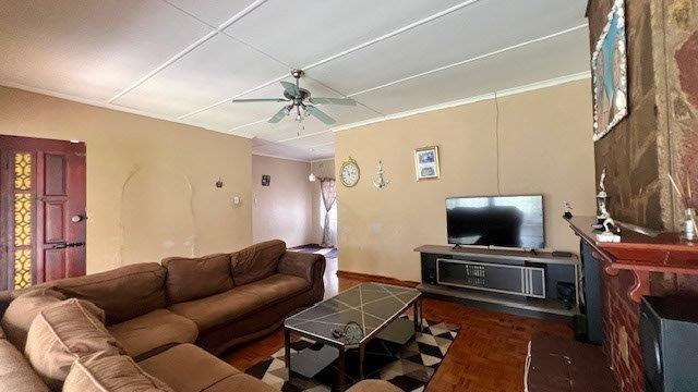 3 Bedroom Property for Sale in Uvongo KwaZulu-Natal