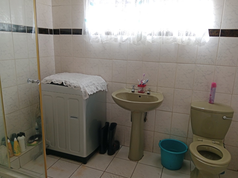 2 Bedroom Property for Sale in Raisethorpe KwaZulu-Natal