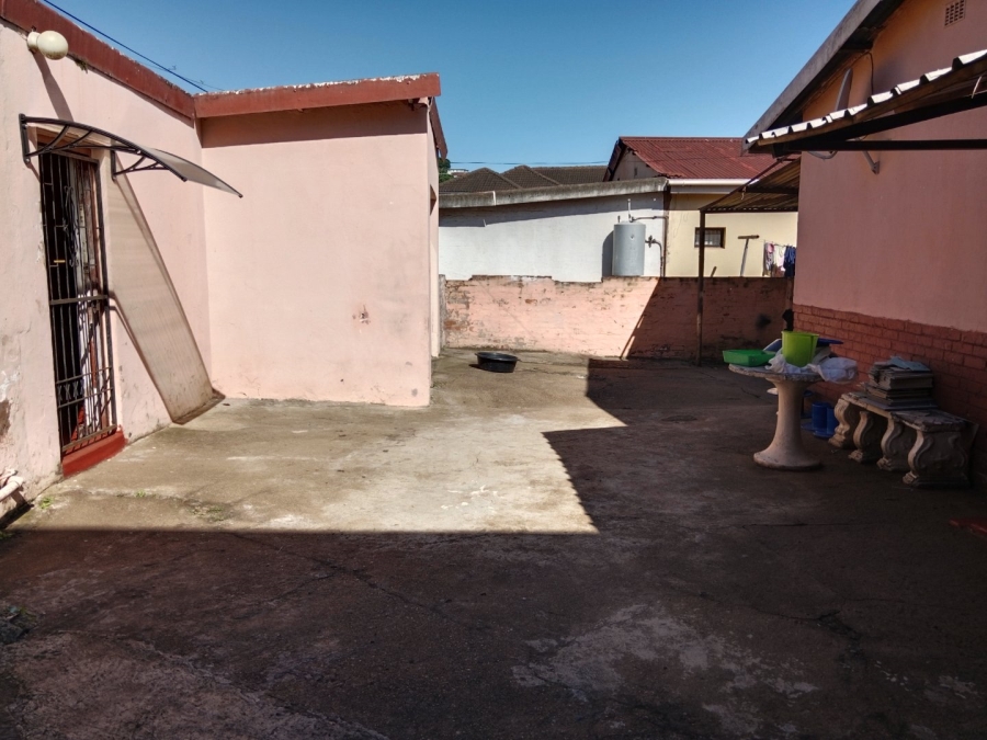 2 Bedroom Property for Sale in Raisethorpe KwaZulu-Natal