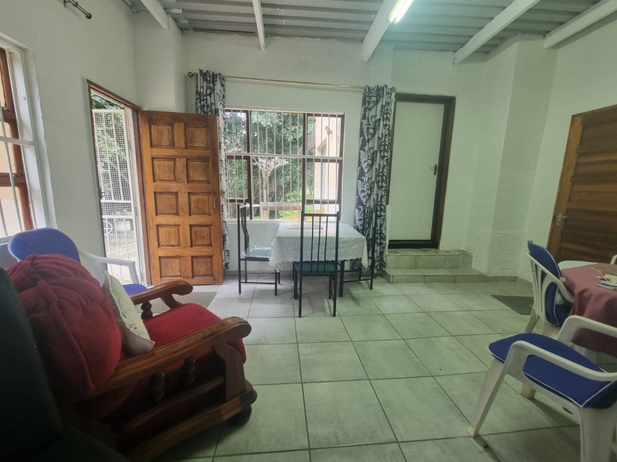 3 Bedroom Property for Sale in Umtentweni KwaZulu-Natal