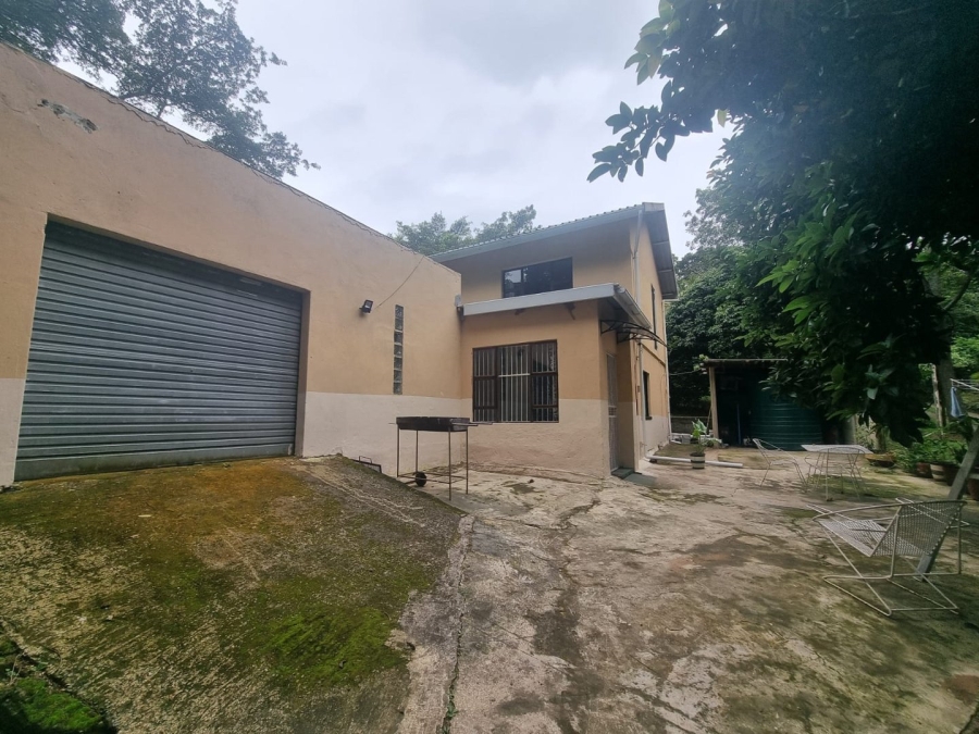 3 Bedroom Property for Sale in Umtentweni KwaZulu-Natal