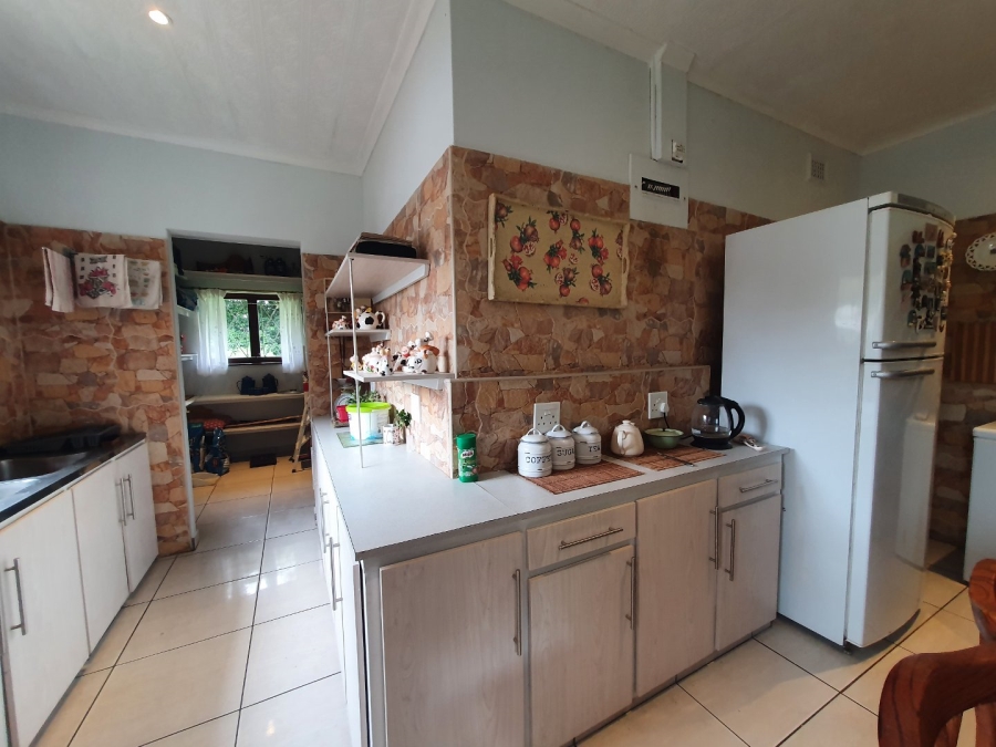 4 Bedroom Property for Sale in Umtentweni KwaZulu-Natal