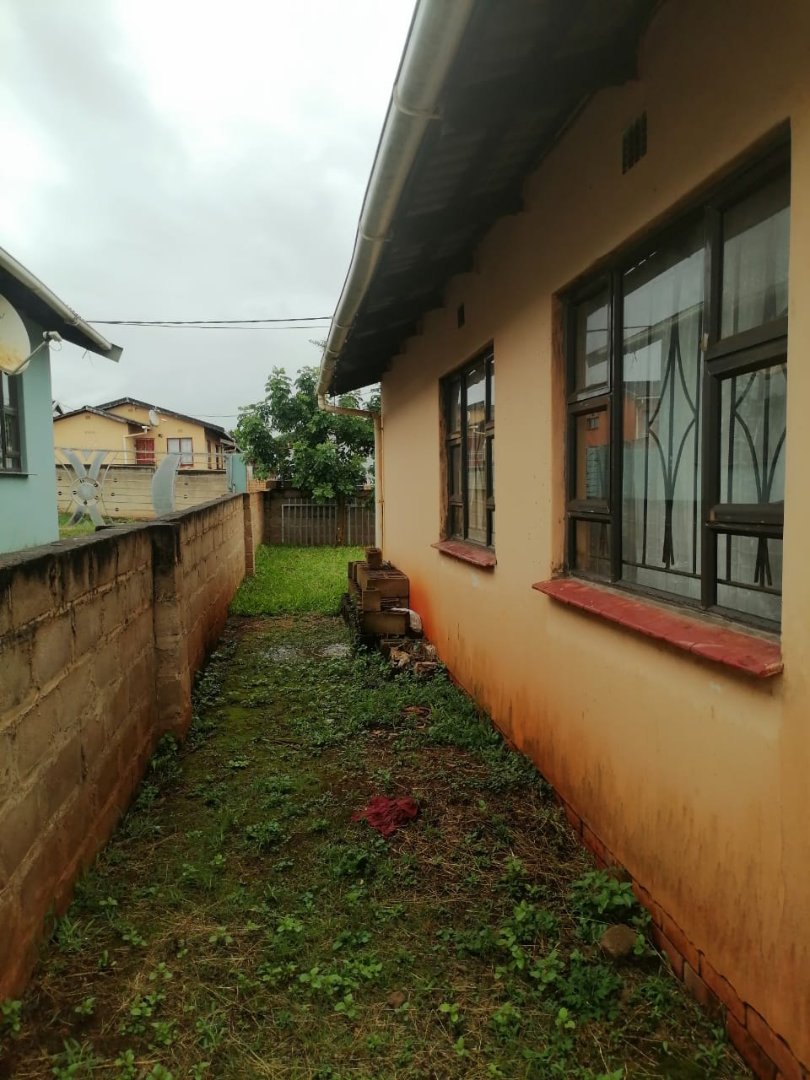 2 Bedroom Property for Sale in Ngwelezana KwaZulu-Natal