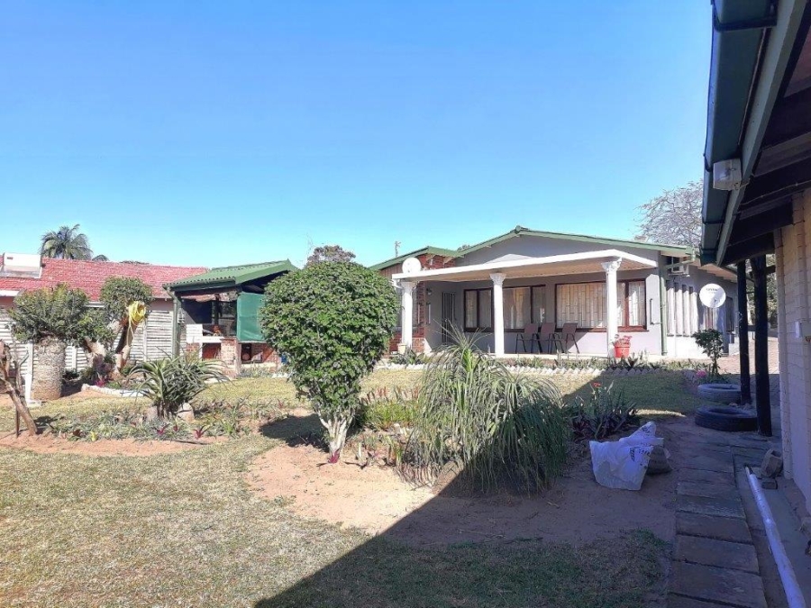 4 Bedroom Property for Sale in Sea Park KwaZulu-Natal