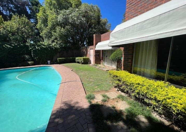 4 Bedroom Property for Sale in Huttenheights KwaZulu-Natal