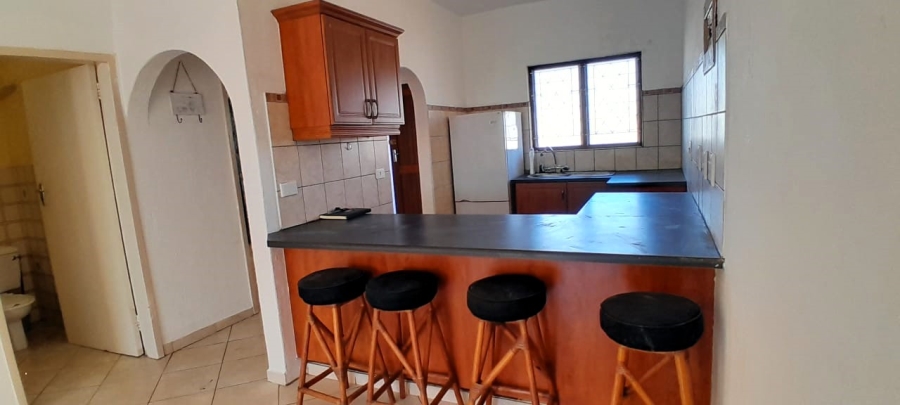 2 Bedroom Property for Sale in Port Edward KwaZulu-Natal