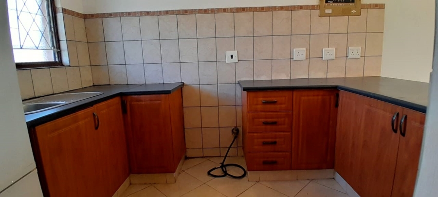 2 Bedroom Property for Sale in Port Edward KwaZulu-Natal