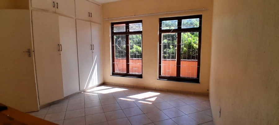 2 Bedroom Property for Sale in Port Edward KwaZulu-Natal