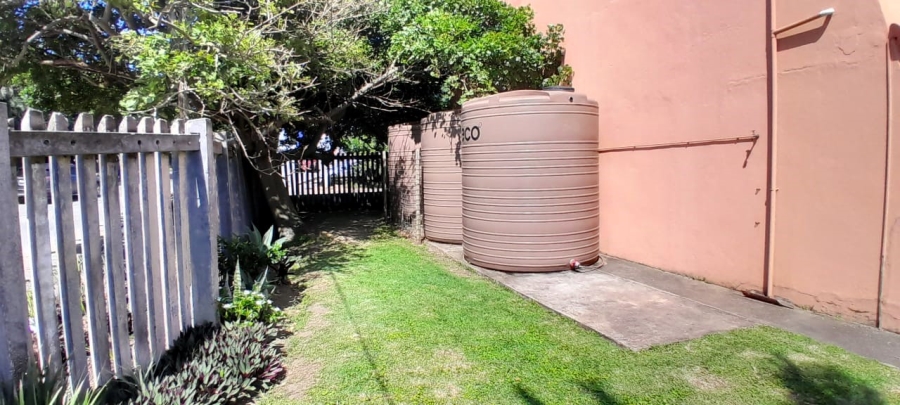 2 Bedroom Property for Sale in Port Edward KwaZulu-Natal