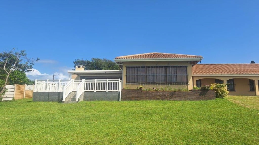 5 Bedroom Property for Sale in Uvongo KwaZulu-Natal