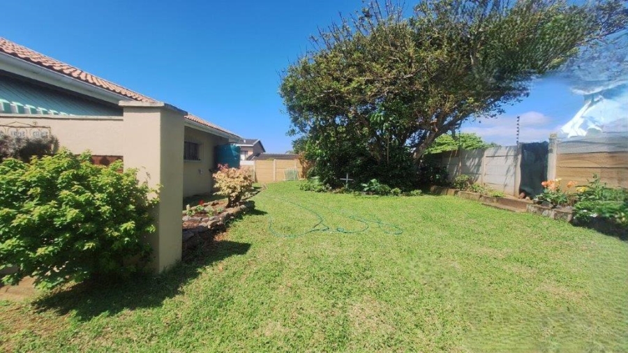 5 Bedroom Property for Sale in Uvongo KwaZulu-Natal