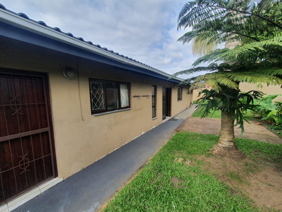 4 Bedroom Property for Sale in Uvongo KwaZulu-Natal