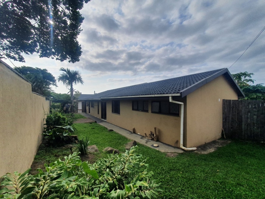 4 Bedroom Property for Sale in Uvongo KwaZulu-Natal