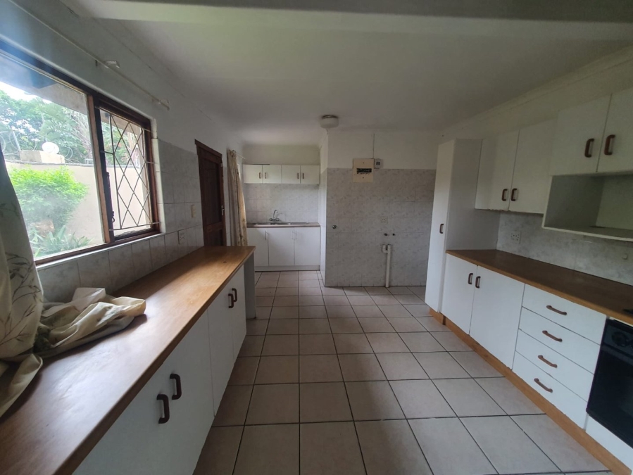 4 Bedroom Property for Sale in Uvongo KwaZulu-Natal