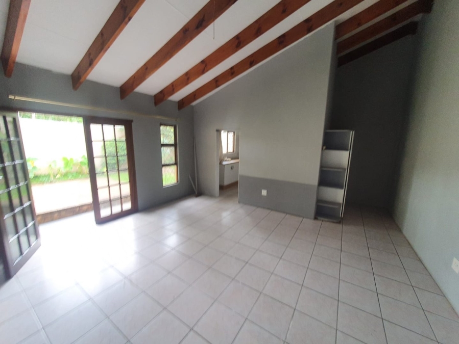 4 Bedroom Property for Sale in Uvongo KwaZulu-Natal