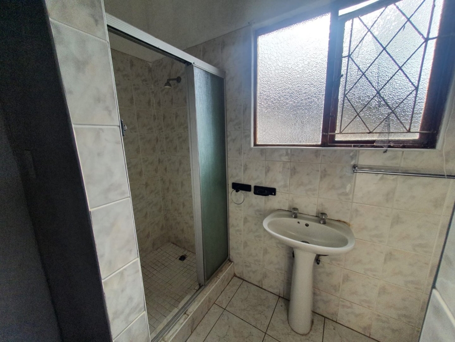 4 Bedroom Property for Sale in Uvongo KwaZulu-Natal