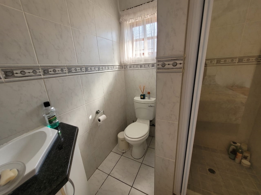 4 Bedroom Property for Sale in Margate KwaZulu-Natal