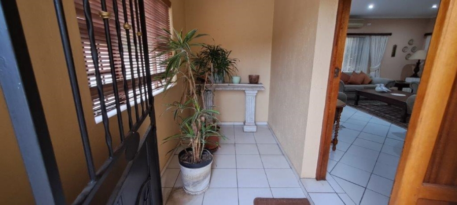 3 Bedroom Property for Sale in Uvongo KwaZulu-Natal