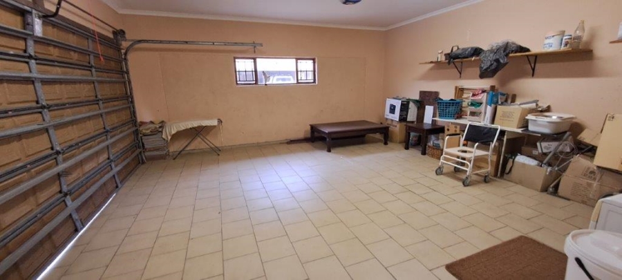 3 Bedroom Property for Sale in Uvongo KwaZulu-Natal