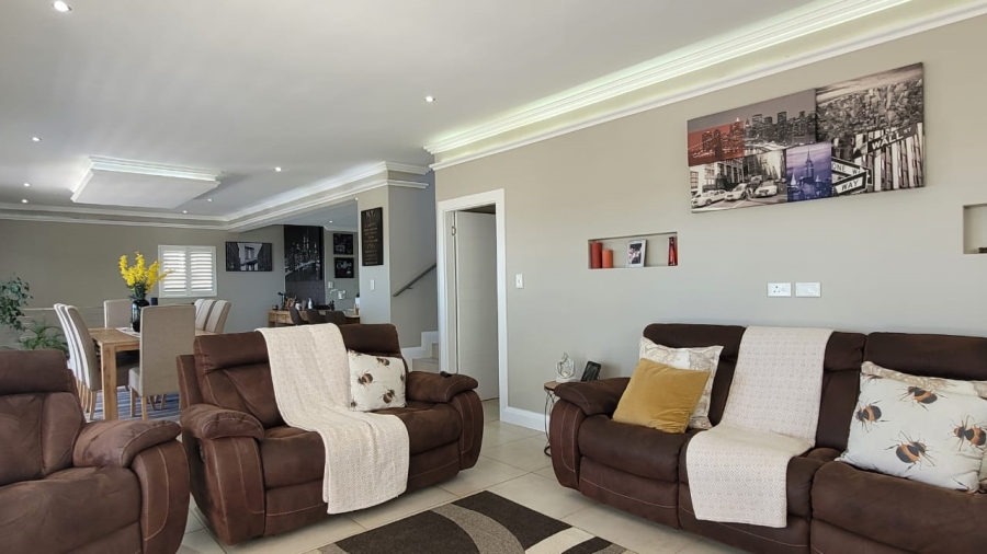 5 Bedroom Property for Sale in Simbithi Eco Estate KwaZulu-Natal