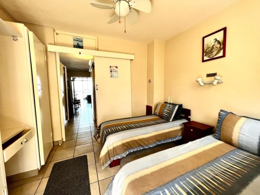 2 Bedroom Property for Sale in Uvongo KwaZulu-Natal