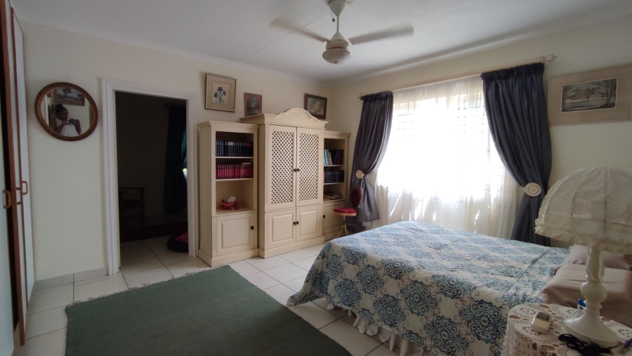 4 Bedroom Property for Sale in Umtentweni KwaZulu-Natal