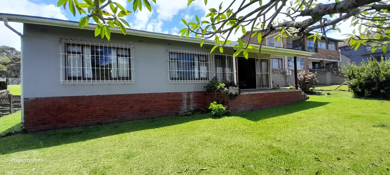 4 Bedroom Property for Sale in Uvongo KwaZulu-Natal