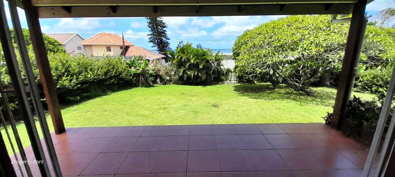 4 Bedroom Property for Sale in Uvongo KwaZulu-Natal