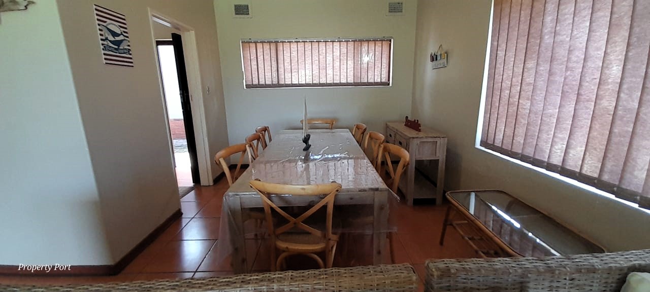 4 Bedroom Property for Sale in Uvongo KwaZulu-Natal