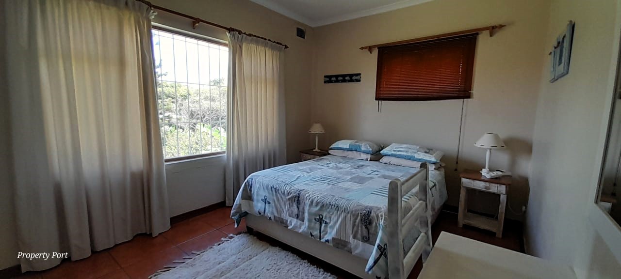 4 Bedroom Property for Sale in Uvongo KwaZulu-Natal